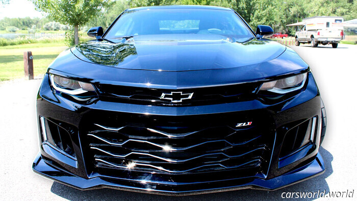 Dealer Declines $58,000 Bid for 448-Mile Camaro ZL1 That Has Been Idle for Eight Years | Carscoops
